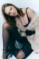 modelo posando